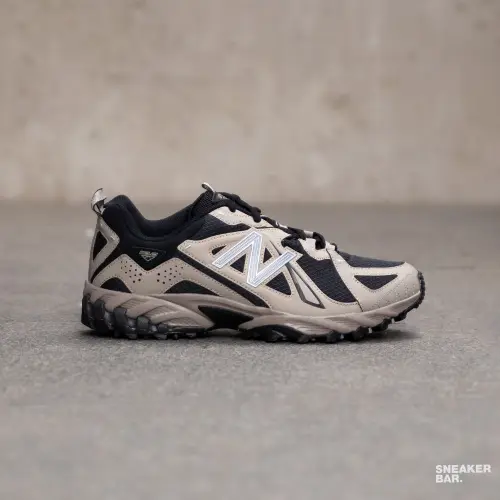 New Balance 610 