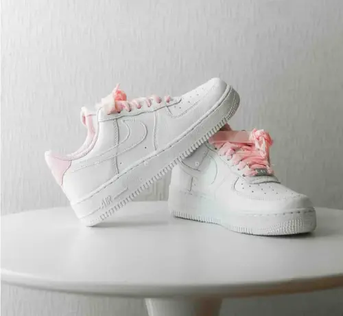 Женские модели Nike Air Force: любовь и нежность в одной паре