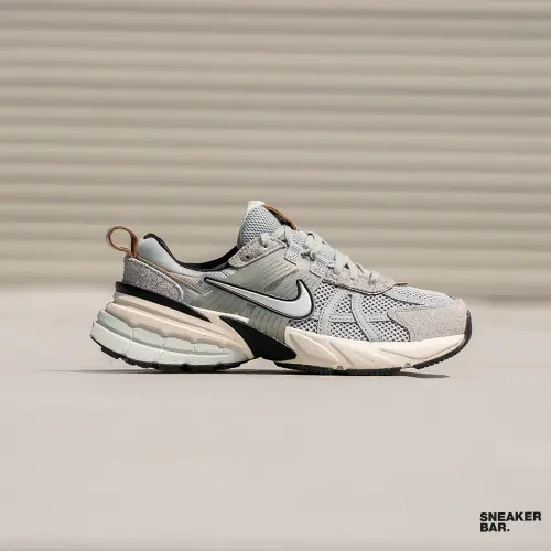 Кроссовки Nike V2K Run W 