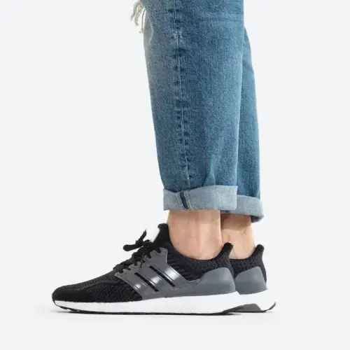 adidas Ultraboost 5.0 DNA FZ1855