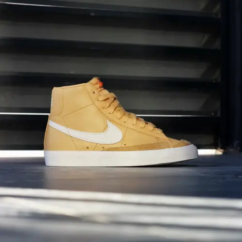 Nike Blazer Mid 77 