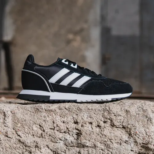 Adidas 8K 2020 