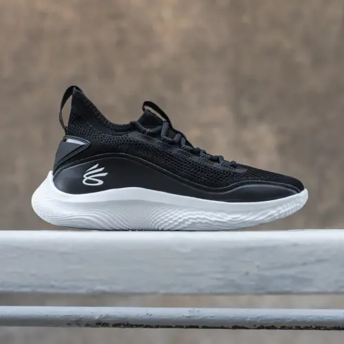 Under Armour Curry 8 