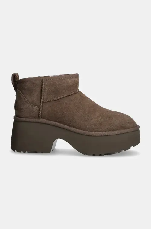 Замшевые ботинки UGG Classic Ultra Mini New Heights женские цвет коричневый каблук кирпичик с утеплением 1158311-HCK