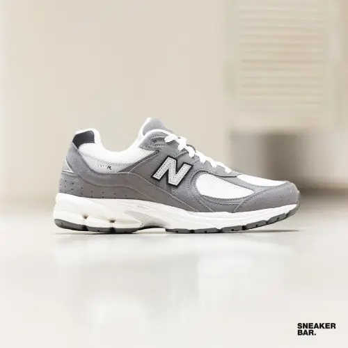 Кроссовки New Balance 2002R 