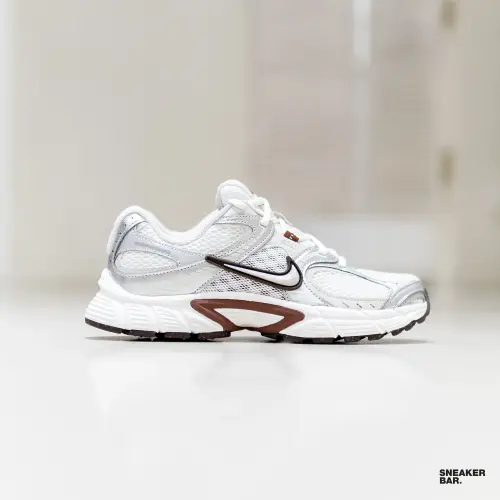 Кроссовки Nike V5 RNR W 