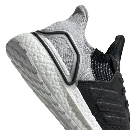 adidas Ultraboost 19 M Черные