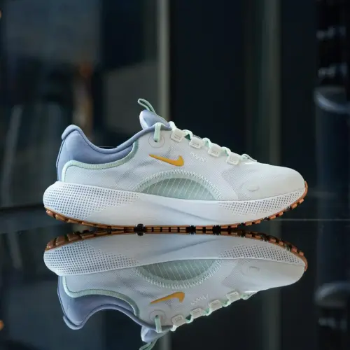 Nike React Escape RN 