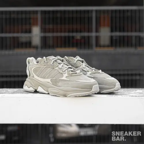Adidas Ozweego Meta 