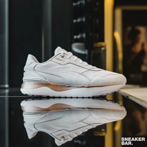 Puma R78 Voyage Premium Leather 