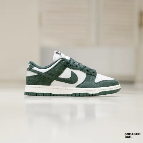 Кроссовки Nike Dunk Low 