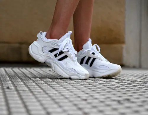 Adidas Magmur Runner 