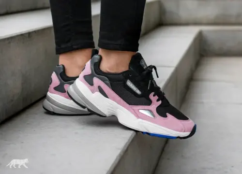 Adidas Falcon 