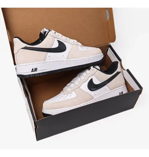 Кроссовки Nike Air Force 1 07 LV8