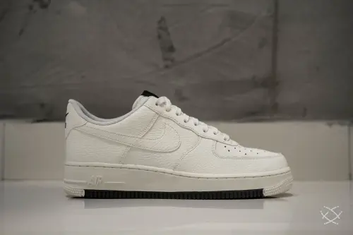 Nike Air Force 1 '07 1 (AO2409-100