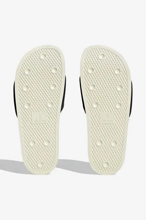 Замшевые шлепанцы adidas Originals Adilette FZ6483 цвет чёрный FZ6483-black