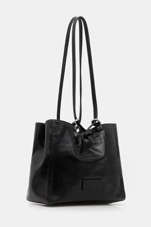 Кожаная сумочка MM6 Maison Margiela цвет чёрный SB5ZH0021.P7187.T8013