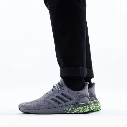 Кроссовки adidas Ultraboost 20 EG0705
