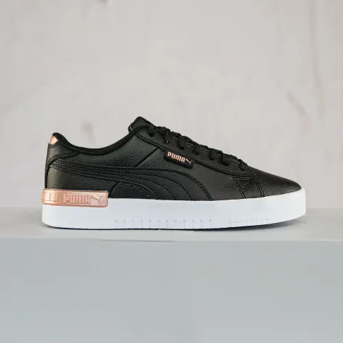 Puma Jada