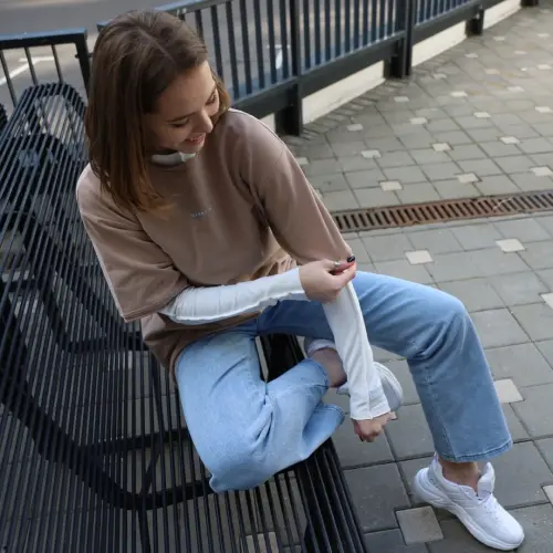 Футболка Tassha Yu Logo Tee Mocco 