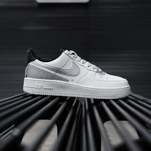 Nike Air Force 1 07 SE 