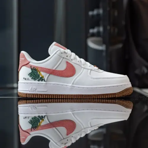 Nike Air Force 1 07 SE 