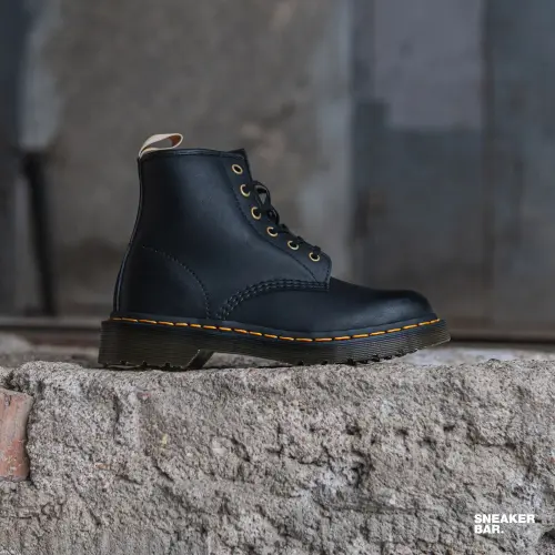 Dr. Martens Vegan 101 
