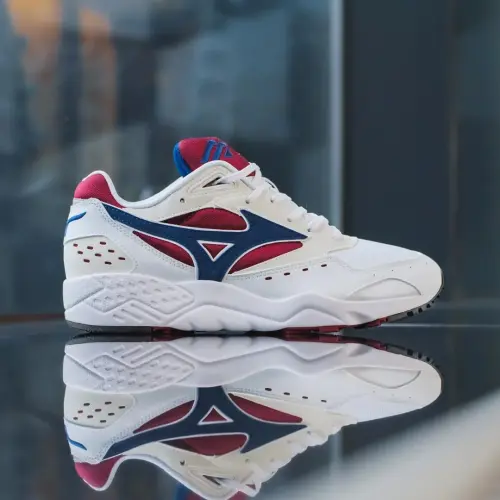 Mizuno Contender 