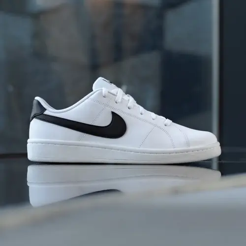 Nike Court Royale 2 