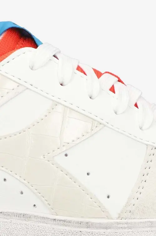 Кожаные кроссовки Diadora 501.179566.D0293-D0293