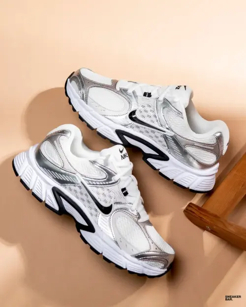 Индивидуальность в каждом шаге: три Nike кроссовка, три разные истории