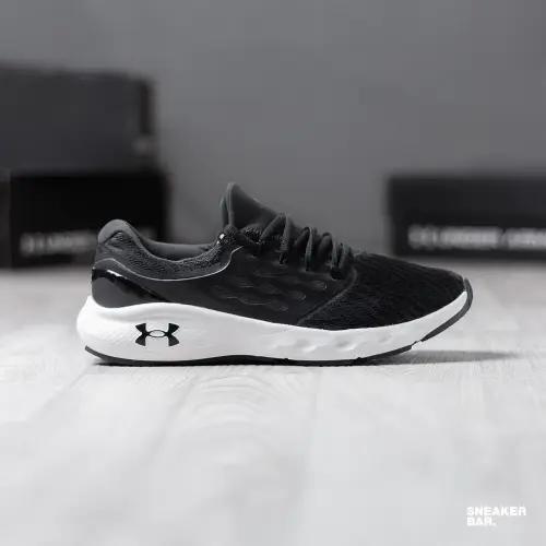 Under Armour Charged Vantage 