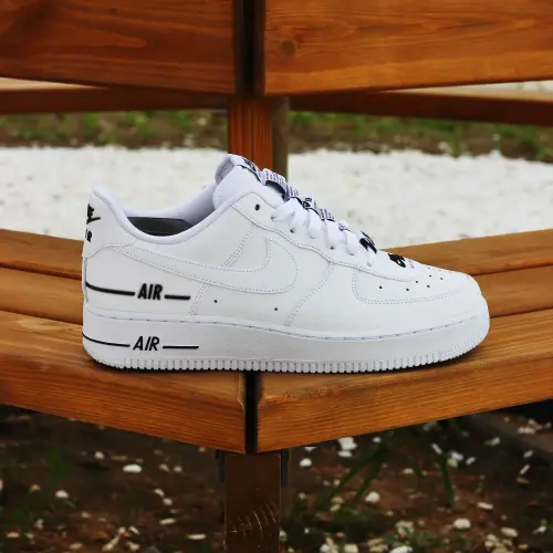Nike Air Force 1 '07 LV8 3 
