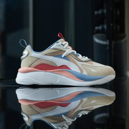Puma RS-Curve Aura 