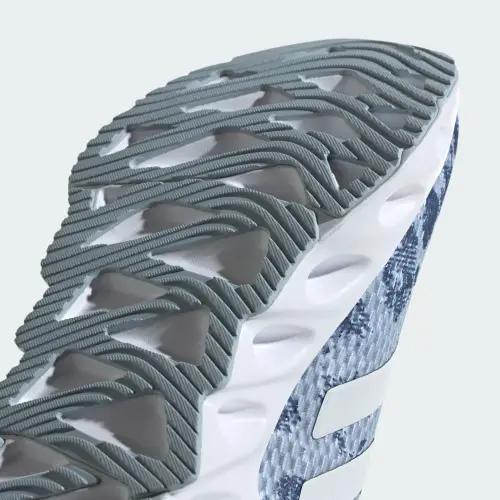 Беговые кроссовки Adidas Switch Run