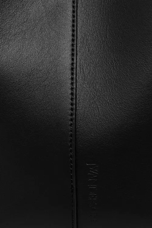 Кожаная сумочка JW Anderson The Jwa Corner Small Bucket цвет чёрный HB0741.LA0232