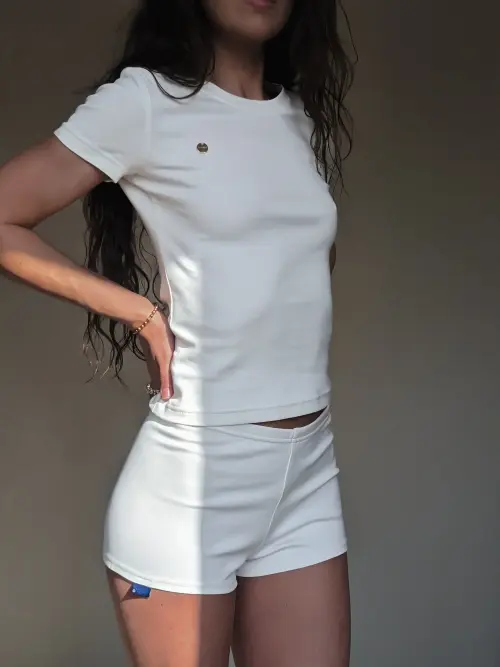 Шорты Tassha Yu Tag Me Micro Shorts Milk White 