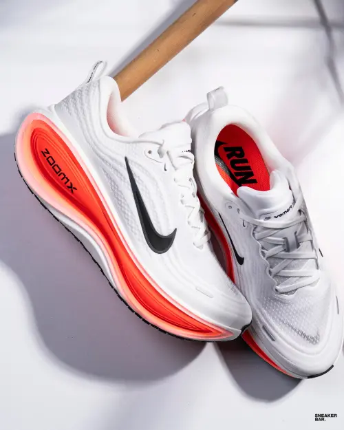 Кроссовки Nike Vomero Plus