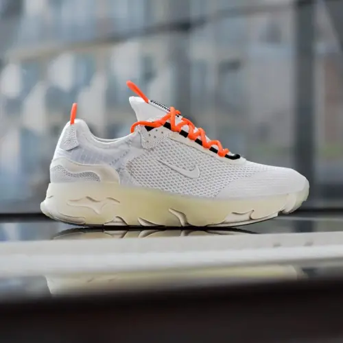 Nike React Live (GS) 