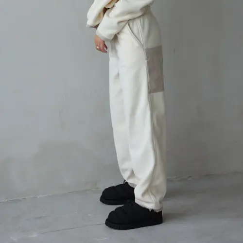 Tassha Yu Fleece Sweatpants Cookie 