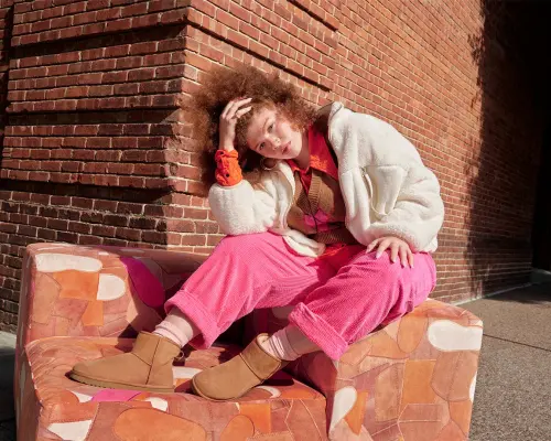 Замшевые сапоги UGG Classic Mini 