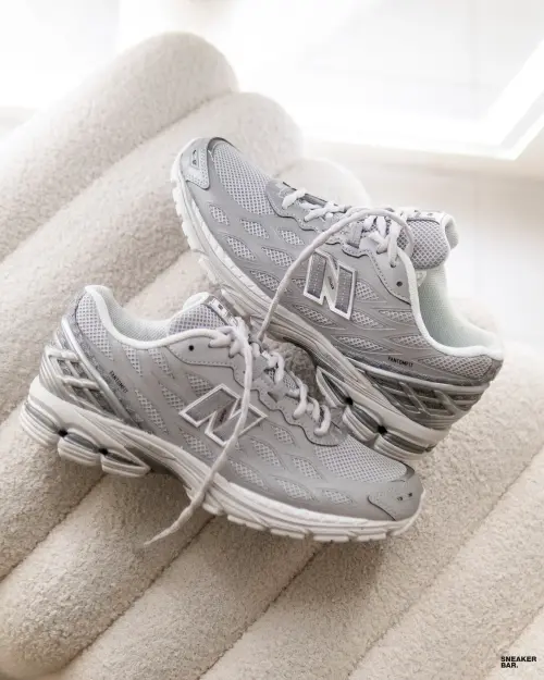 Кроссовки New Balance 1906