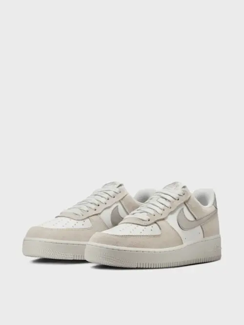 Nike Air Force 1 LO 