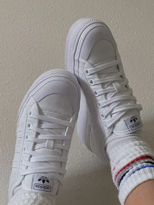 Adidas Nizza Platform: те самые кроссовки, которые ты будешь носить каждый день