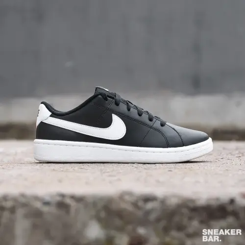 Nike Court Royale 2 