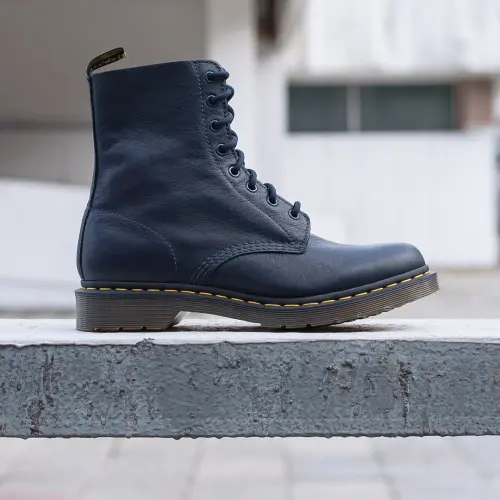 Dr. Martens 1460 Pascal 
