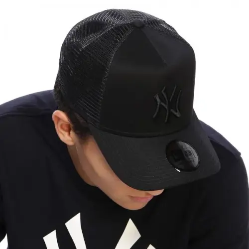 New Era Cap Clean Trucker Neyya 