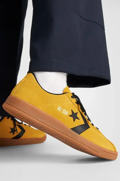 Кожаные кроссовки Converse All Star Classic Trainer цвет жёлтый