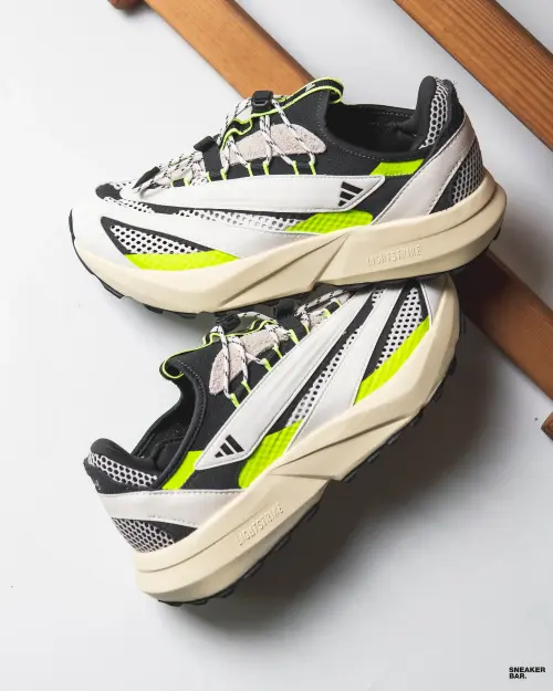 Кроссовки ADIDAS LIGHTBLAZE VISTA