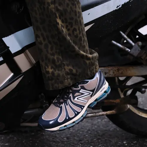 Кроссовки New Balance 1890